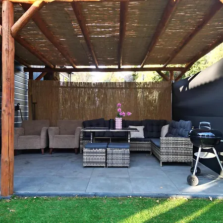 منتزه العطل Tiny House Forestia Met Hottub *