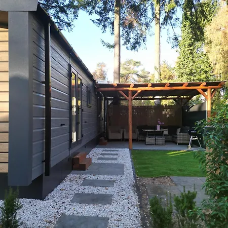 Tiny House Forestia Met Hottub