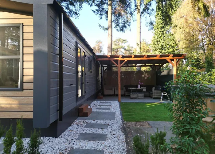 Tiny House Forestia Met Hottub