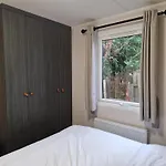 Tiny House Forestia Met Hottub База отдыха
