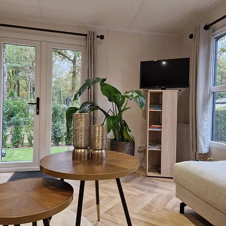 Tiny House Forestia Met Hottub Hoenderloo